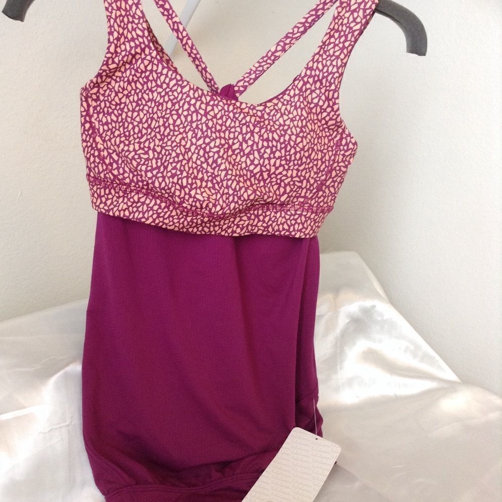 Lululemon Nouveau Limits Tanks NWT